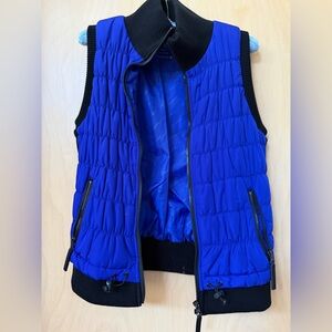 Sz M Calvin Klein ruched royal blue vest